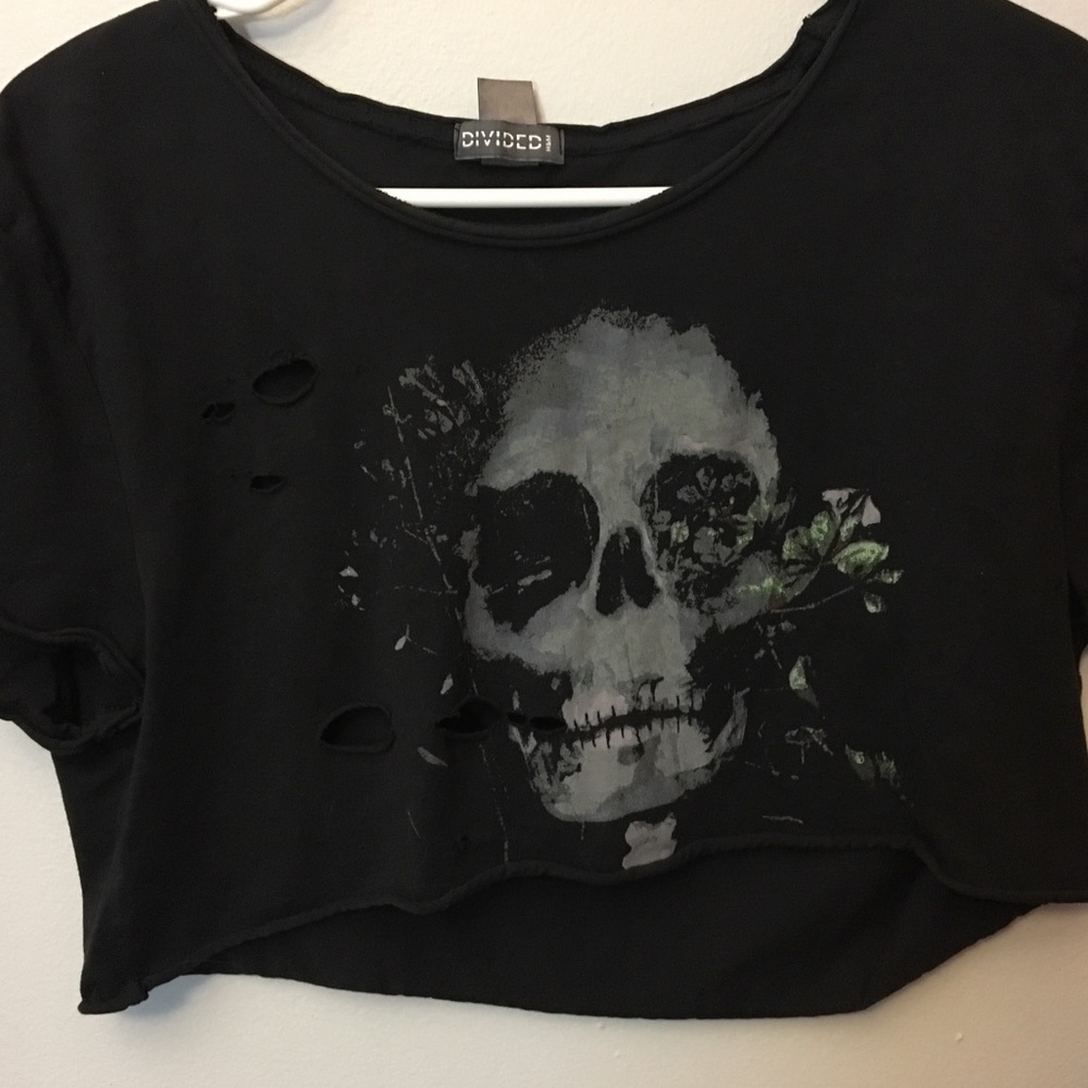 Crop skull T-shirt